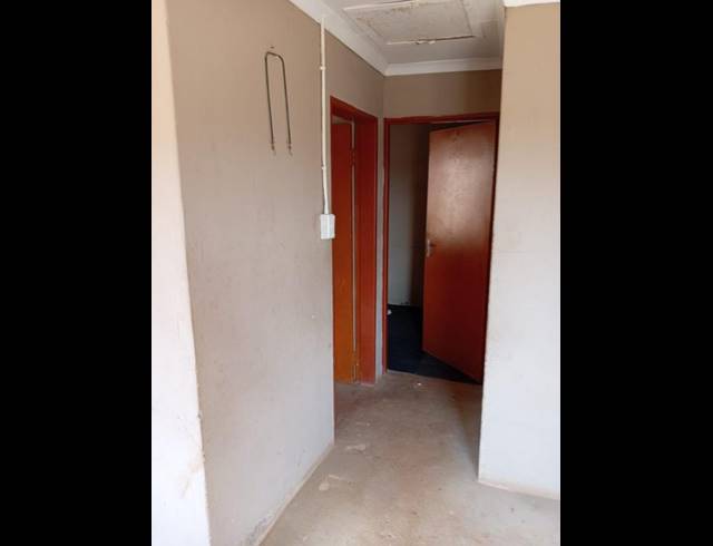 2 BEDROOM HOUSE FOR SALE IN KANANA PARK